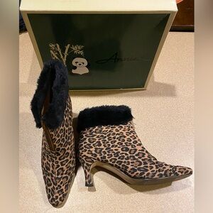 Vintage Leopard Heeled Boots with Black Fur